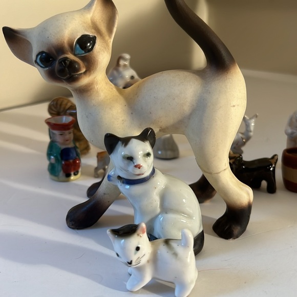 A lot of 12 vintage mini sculptures cats/dogs/dear/squirrel/toby jug - Picture 10 of 14